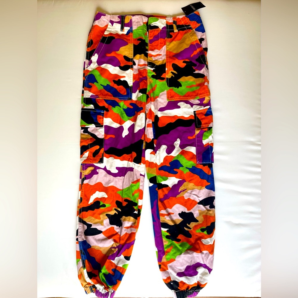 Forever 21 camo jogger